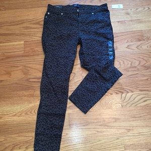 Leopard jeans